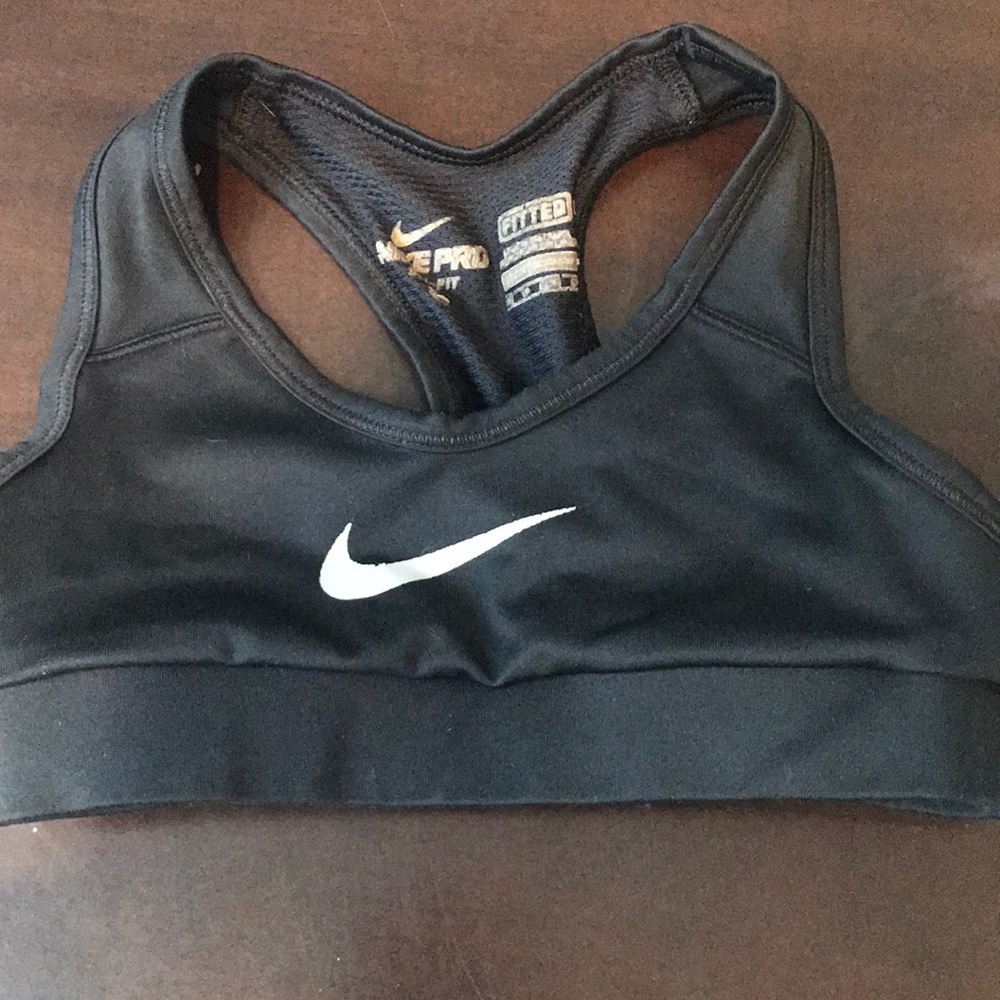 Nike pro tanks- girls